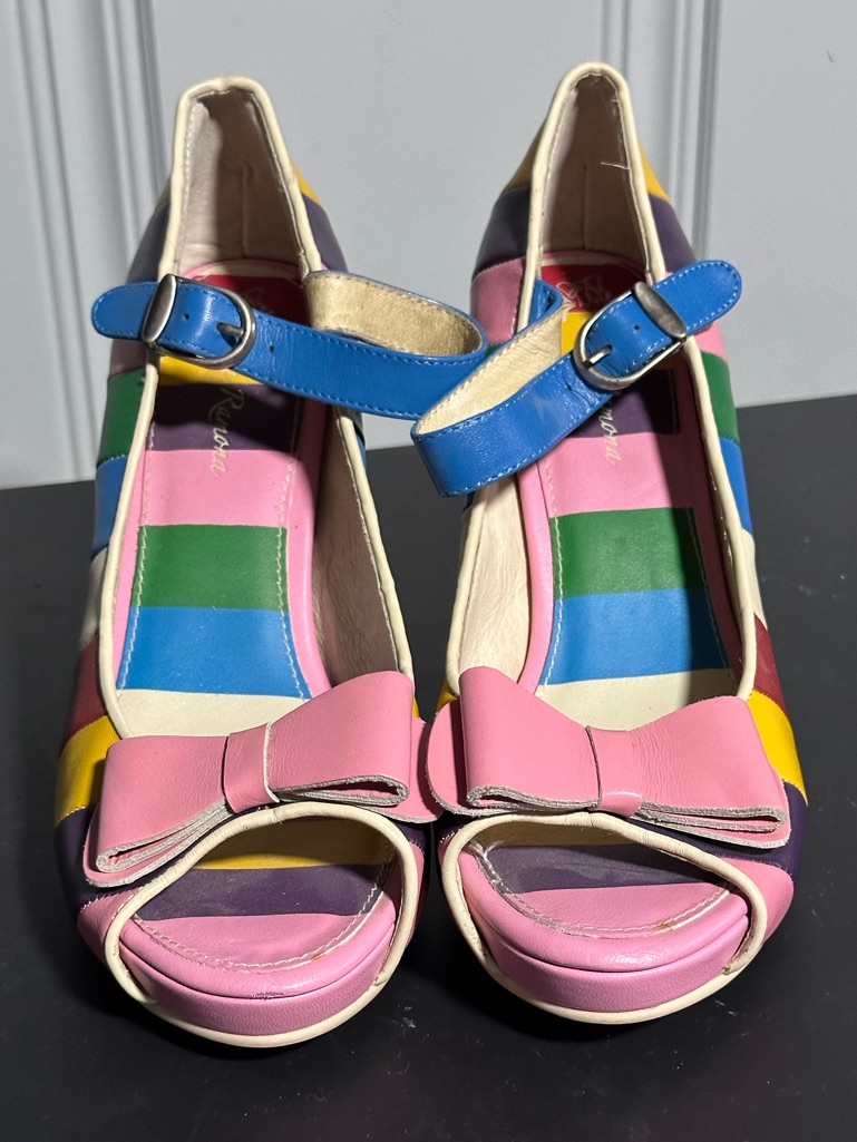 Lola Ramona Multi Colored Heels Sz 41/10.5 Women’s